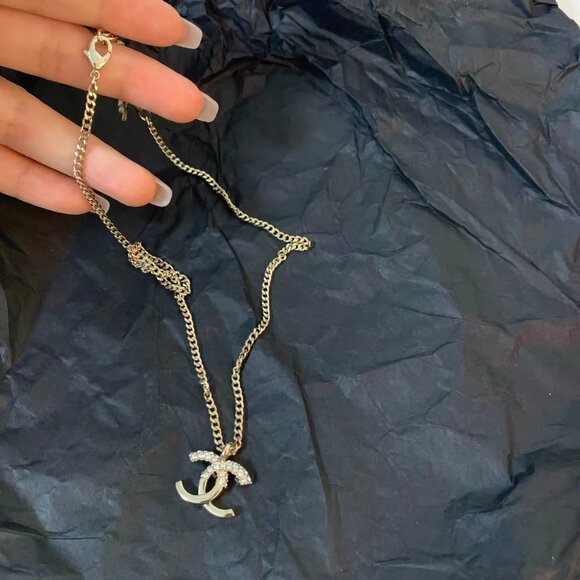 Authentic Chanel Crystal CC Pendant Necklace Like New - Picture 3 of 5